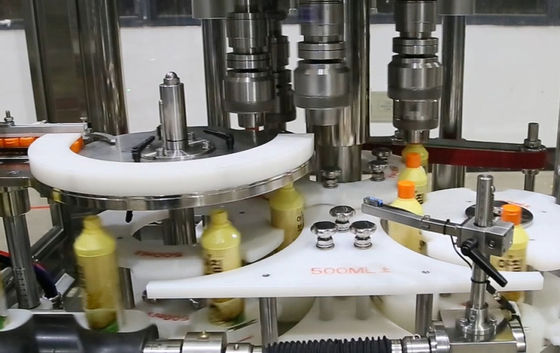 PP/PE/HDPE/애완 동물 병 채우고는 및 모자를 씌우는 기계