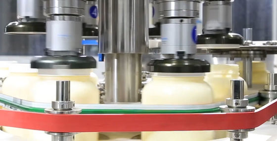 충진과 뚜껑봉함기 라운드 캡 세포막을 입는 마요네즈 샐러드